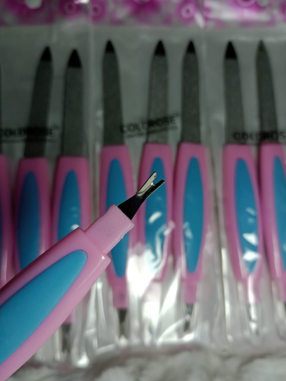Lima con Corta Cutículas
