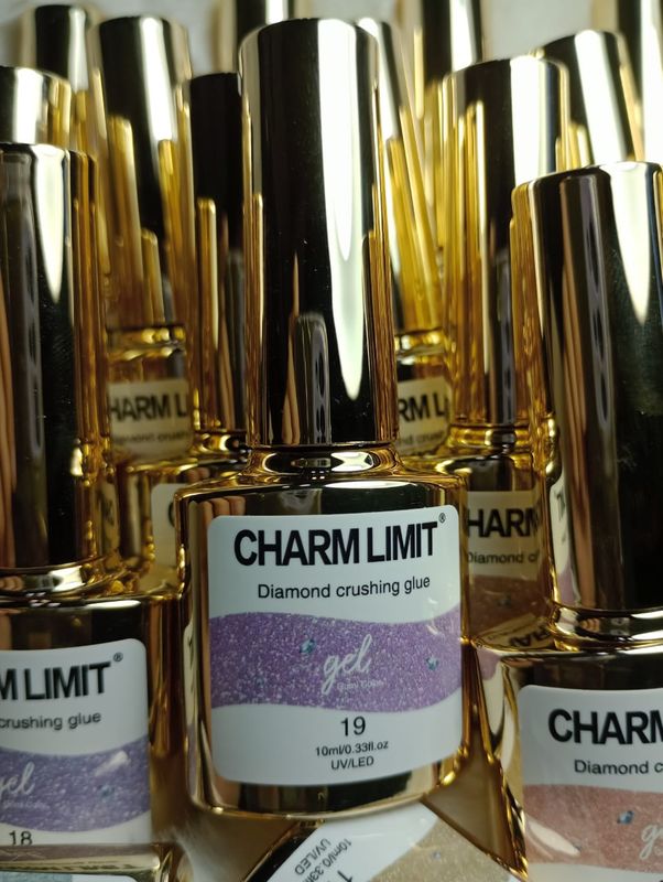 Charm Limit Diamond Esmalte Semipermanente