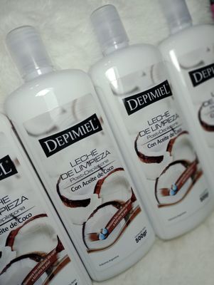Leche de limpieza post depilación de Aceite de coco
