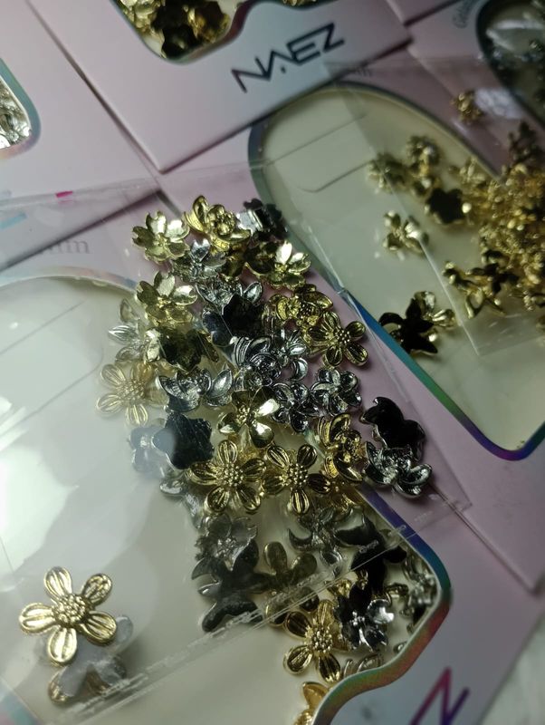 Deco Surtida de Naez