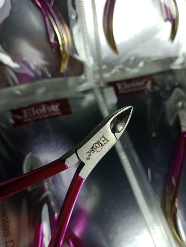 Corta Cutículas Eloise