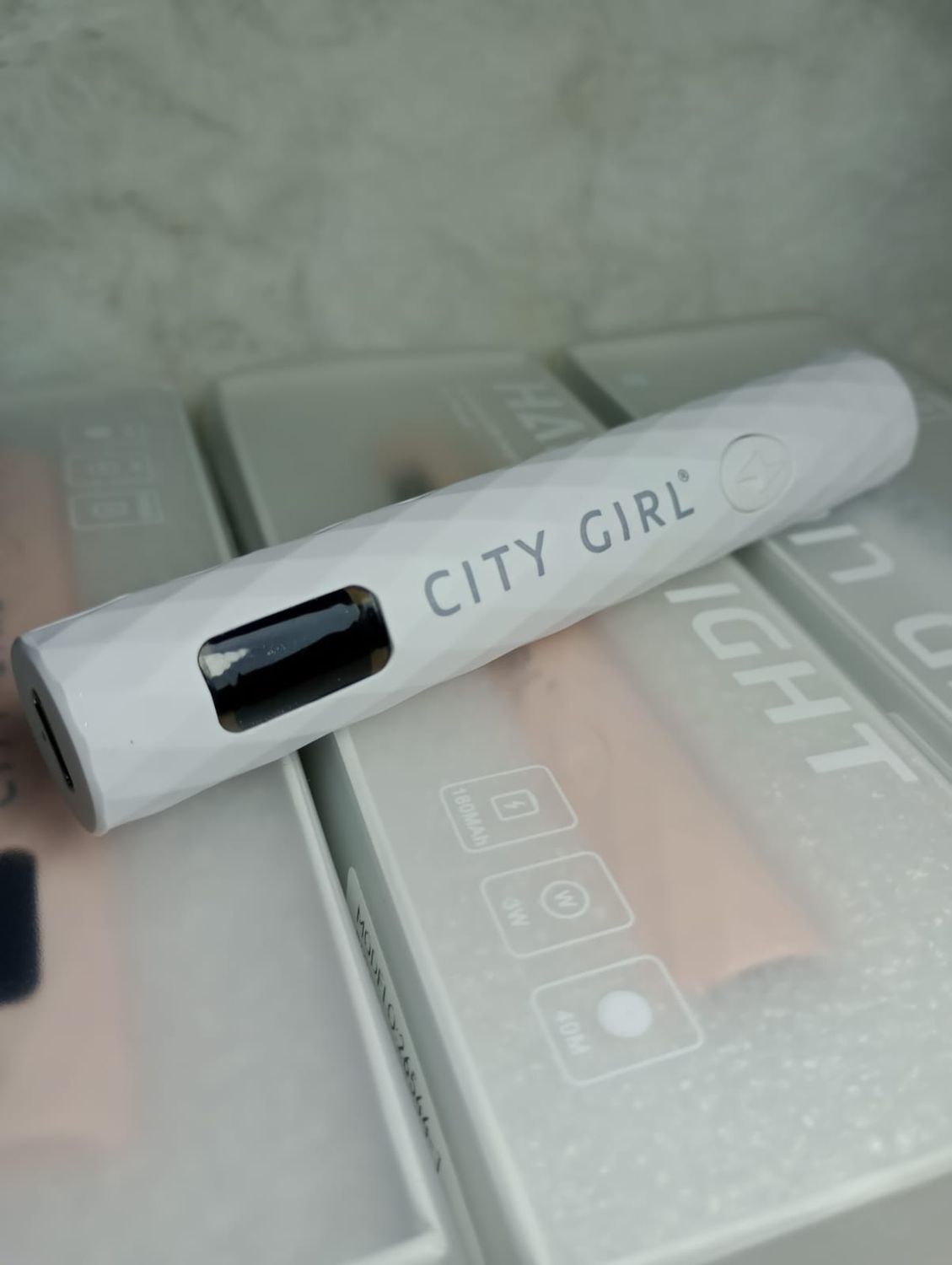 Linterna de PreeCurado recargable de City Girl