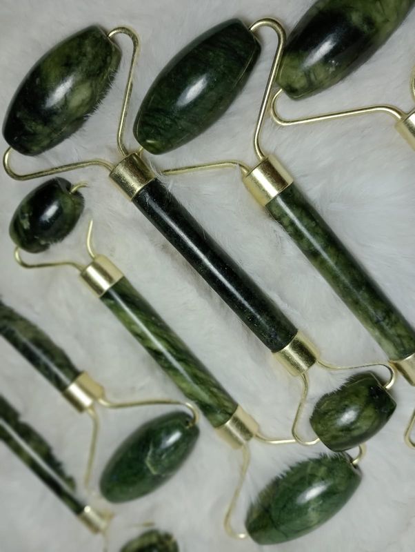 Rodillo Facial Rollon de Jade