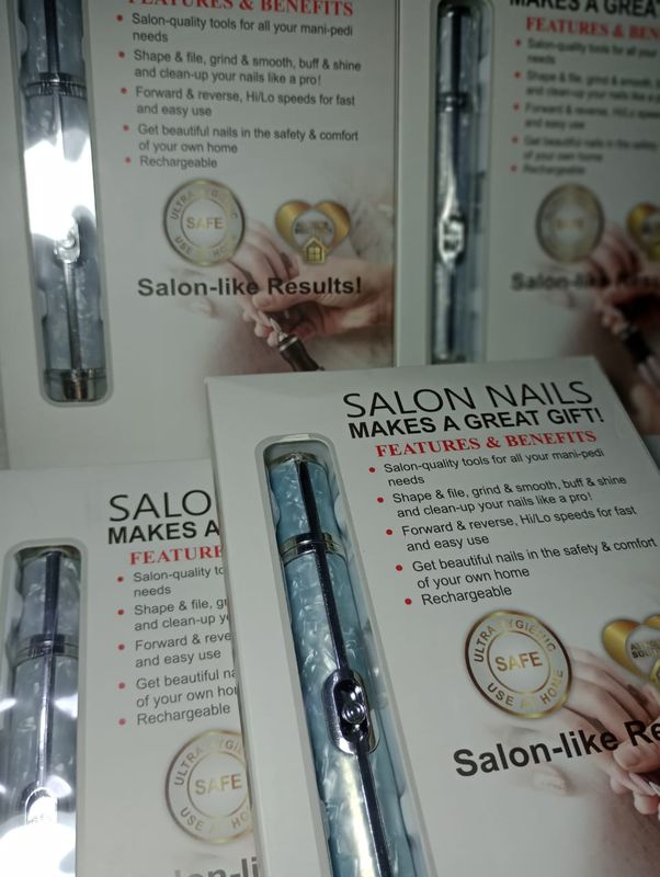 Torno Salon Nails Recargable con 12 fresas
