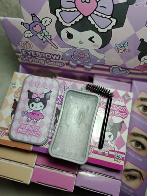 Cera para cejas Kuromi