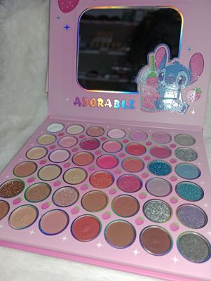 Paleta de Sombras de Stitch con Espejito