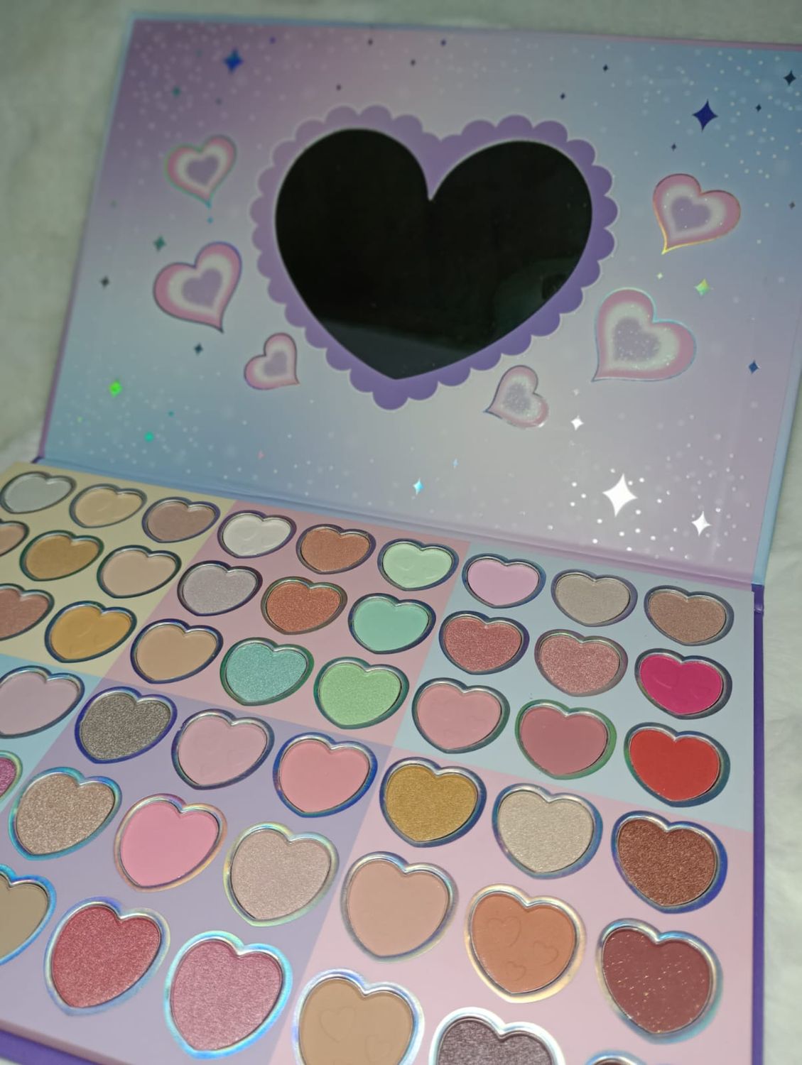 Paleta de Sombras de Kuromi con Espejito