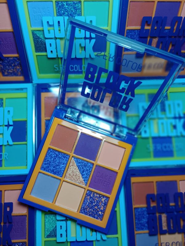 Paletas de Sombras Color Black de RubyRose