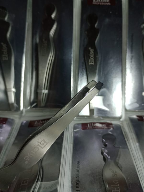 Pinza de Depilar de Eloise