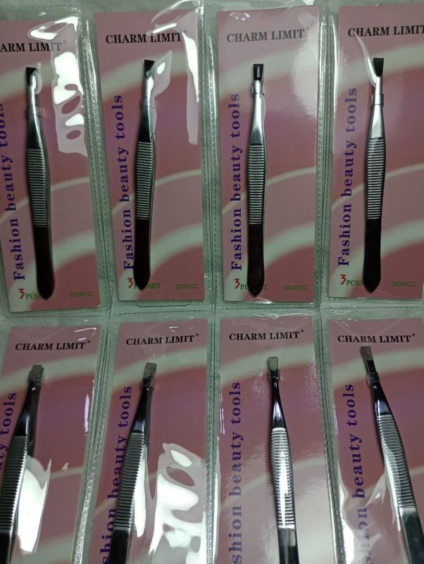Pinza de Depilar de Charm Limit