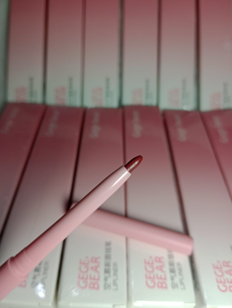Delineador Retráctil de Labios Coreano de Gege Bear