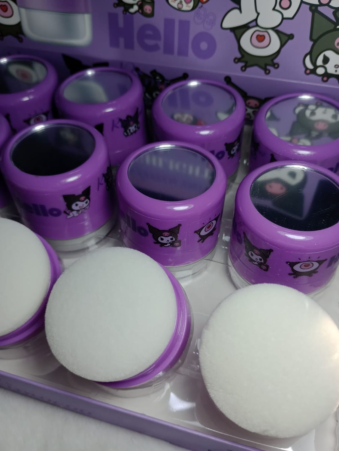 Polvo de Hadas de Kuromi con aplicador