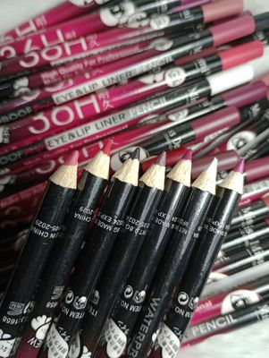 Delineador Lapiz de Labios y Ojos