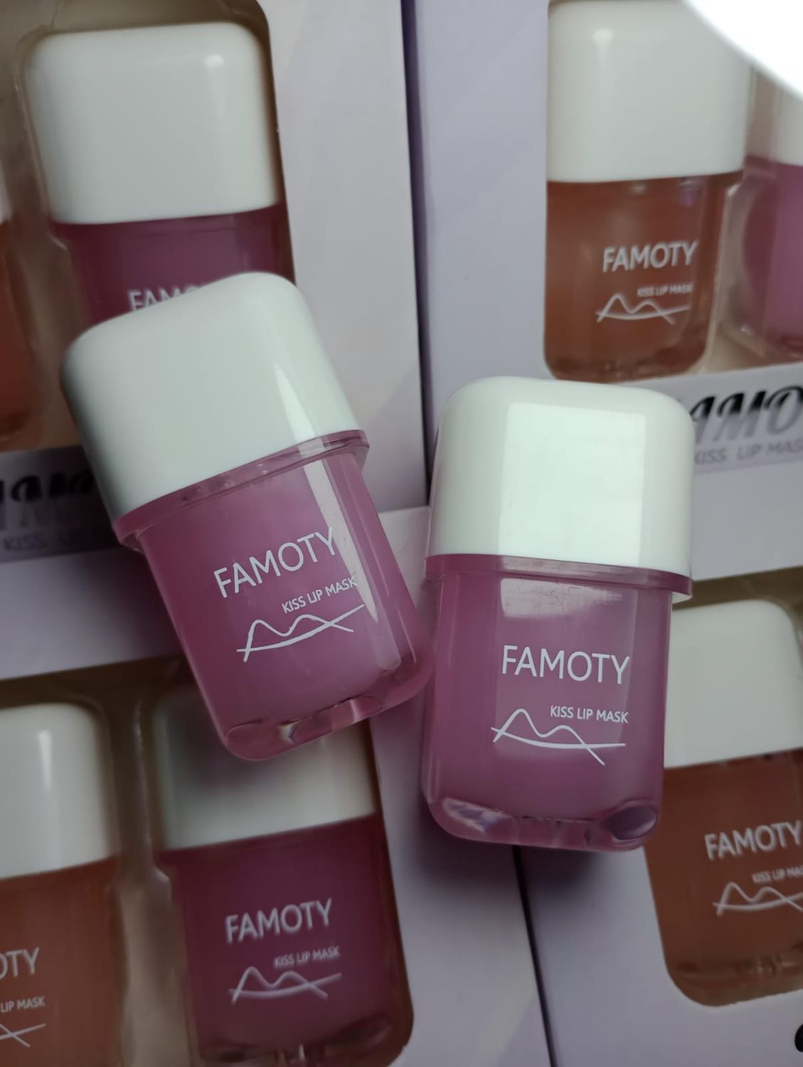 Set De Labial Hidratante Gloss Mask Famoty X 2 Und