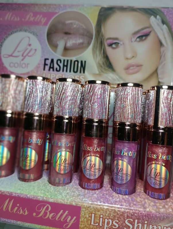 Gloss Miss Betty