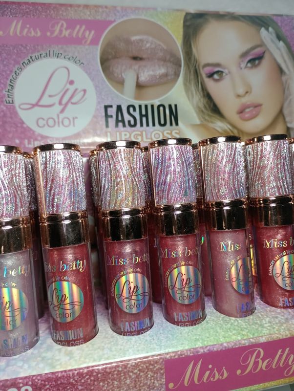 Gloss Miss Betty