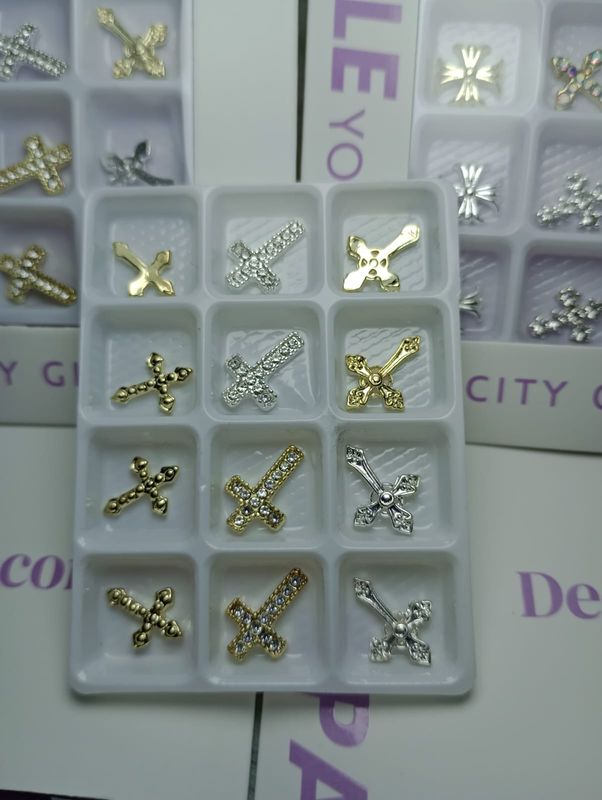Dijes de Cruces de City Girl