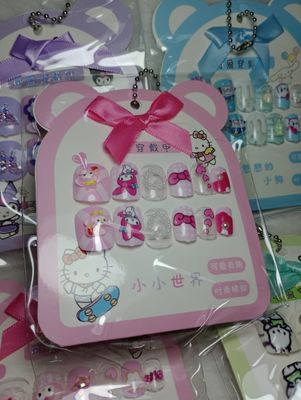 Set de Uñas Postizas Infantiles de Hello Kitty