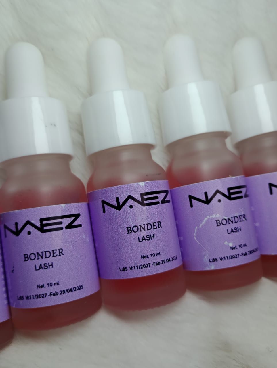 Bonder Lash de Naez
