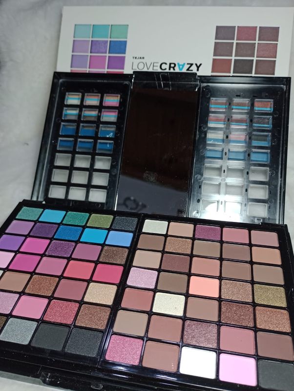 Paleta de Sombras de 88 Sombras LoveCrazy de Tejar