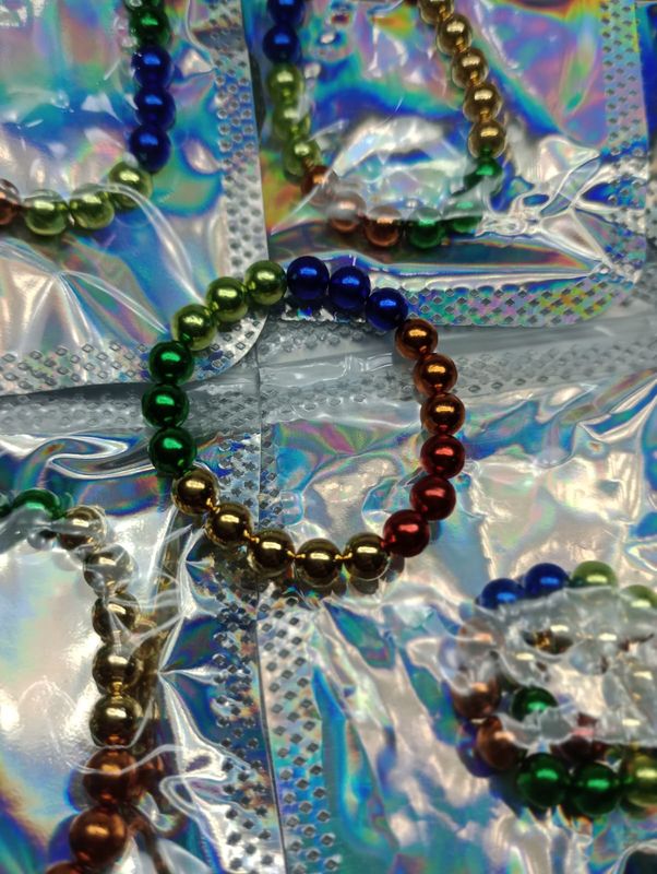 Imanes cadena de esferas