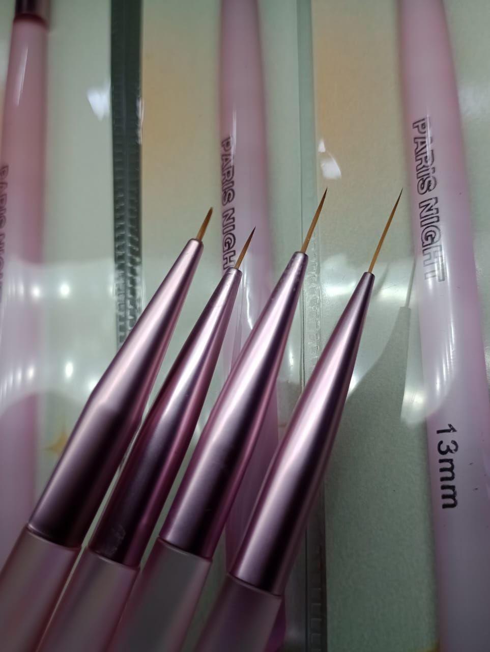 Pincel de Liner de Paris Night