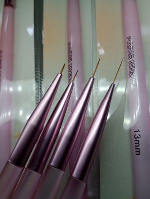 Pincel de Liner de Paris Night