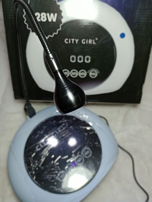 Cabina UV/Led de City Girl de 128 Watts, con mini Cabina de precurado