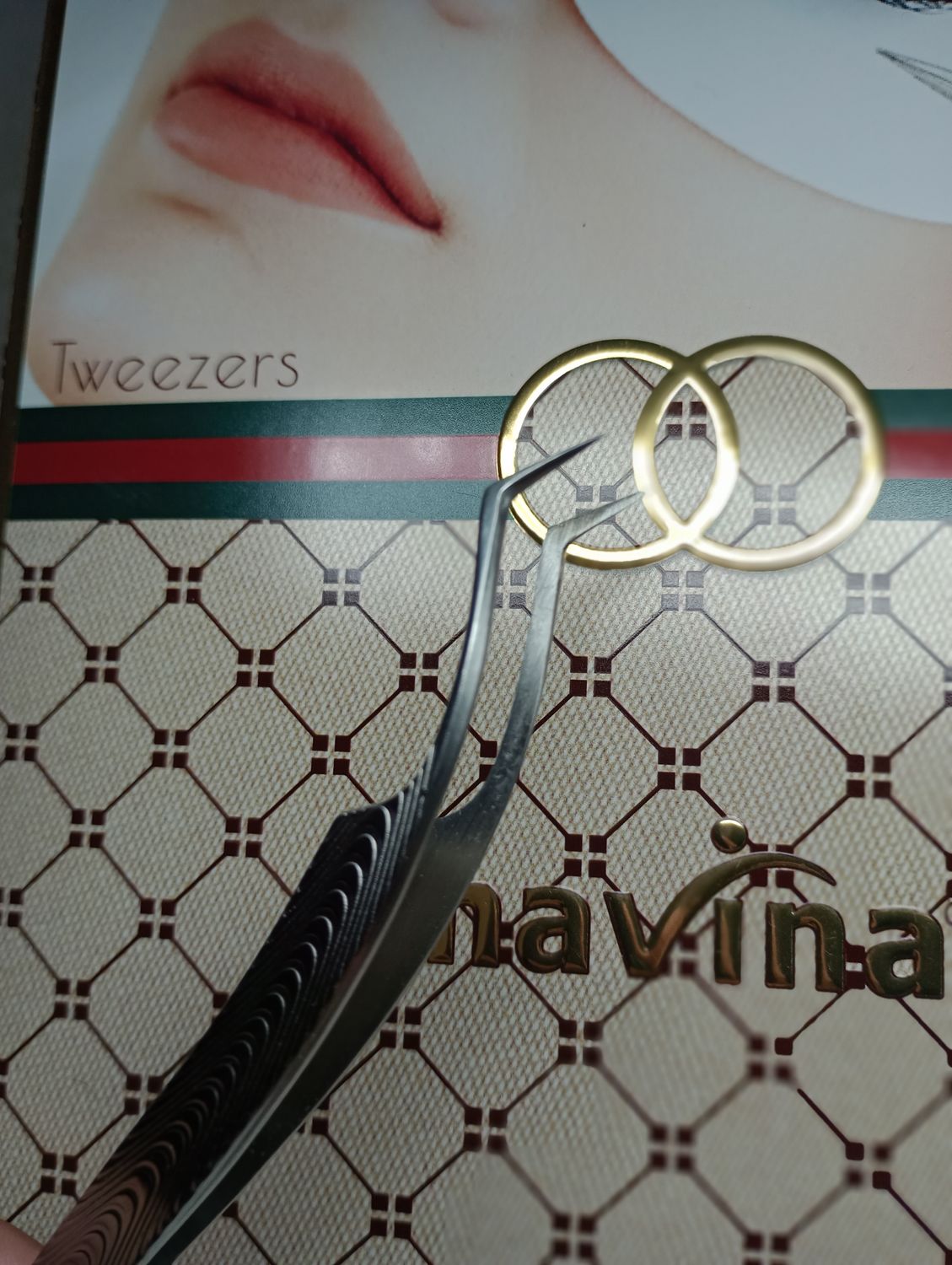 Pinza L para Volumen Ruso de Navina