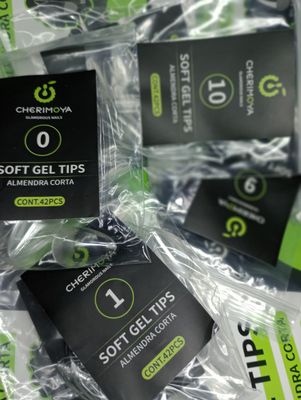 Tips de Gel Cortos Forma  Almendra de 504pcs