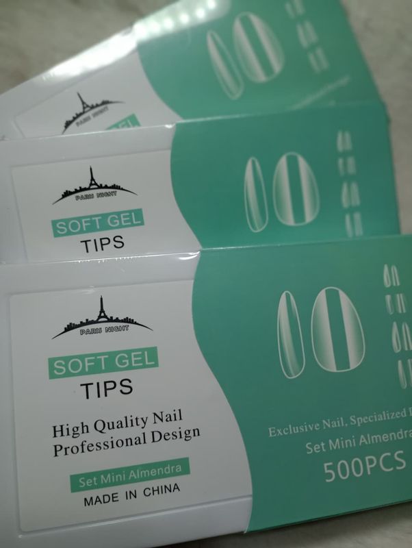 Tips Paris Night Almendra Corta