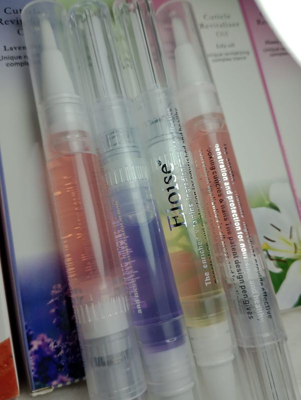 Aceite Revitalizador E Hidratante De Cuticulas c/pincel