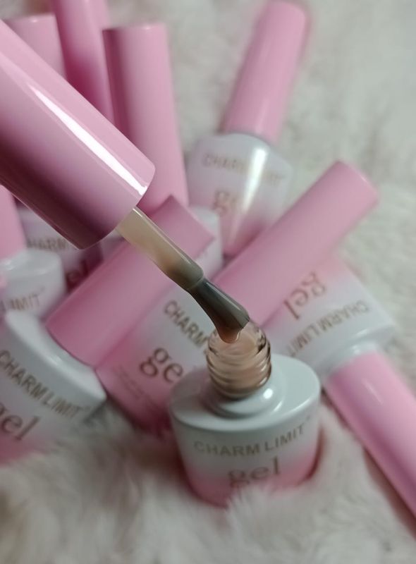 Esmaltes Cover de Charm Limit