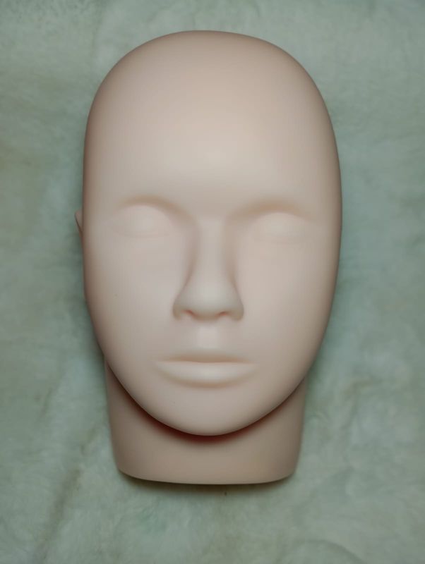 Cabeza de Practica/ Pestañas