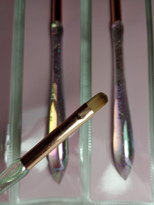 Pincel Lengua de Gato N8 de Eloise