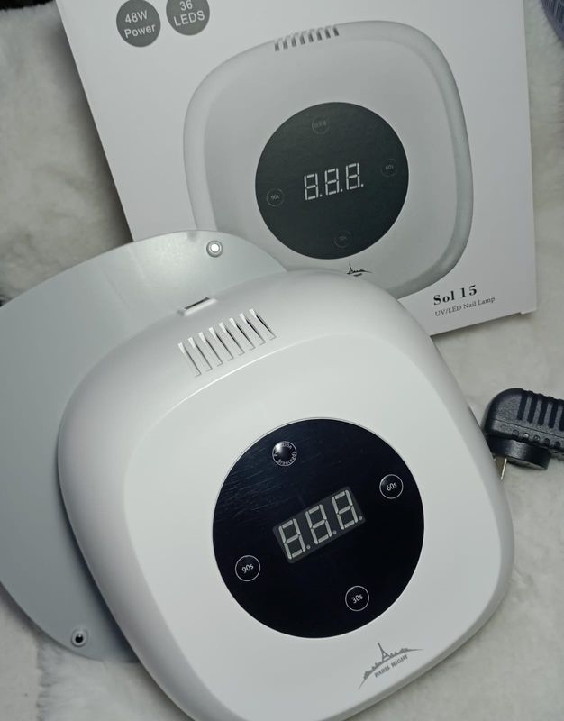 Cabina Uv/Led de Paris Night de 48Watts Sol15