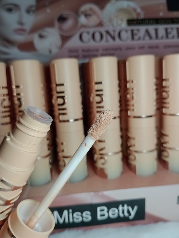 Corrector de Ojeras de Sky High