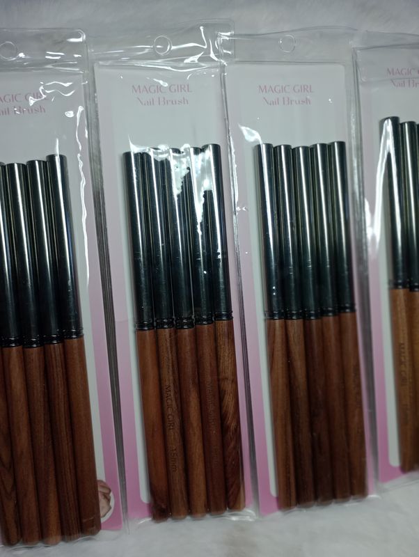 Pincel Liner Madera Estilizados x 5u