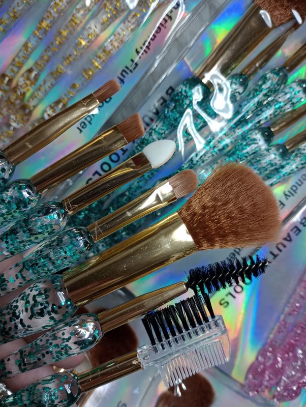 Set de Brochas con Glitter de Naez