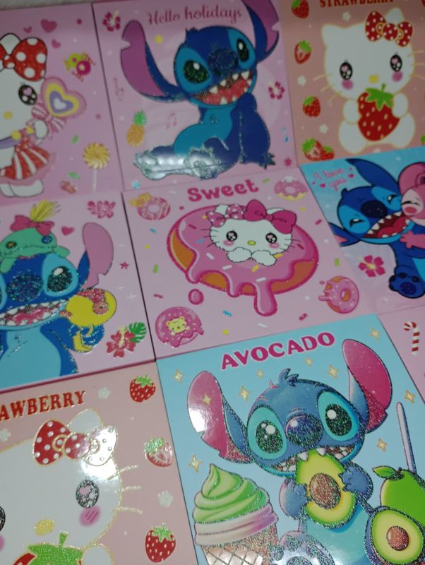 Paleta de sombras Stitch y Hello Kitty x 9u
