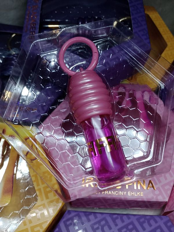 Lip Gloss Huevito de Pascuas y Panal