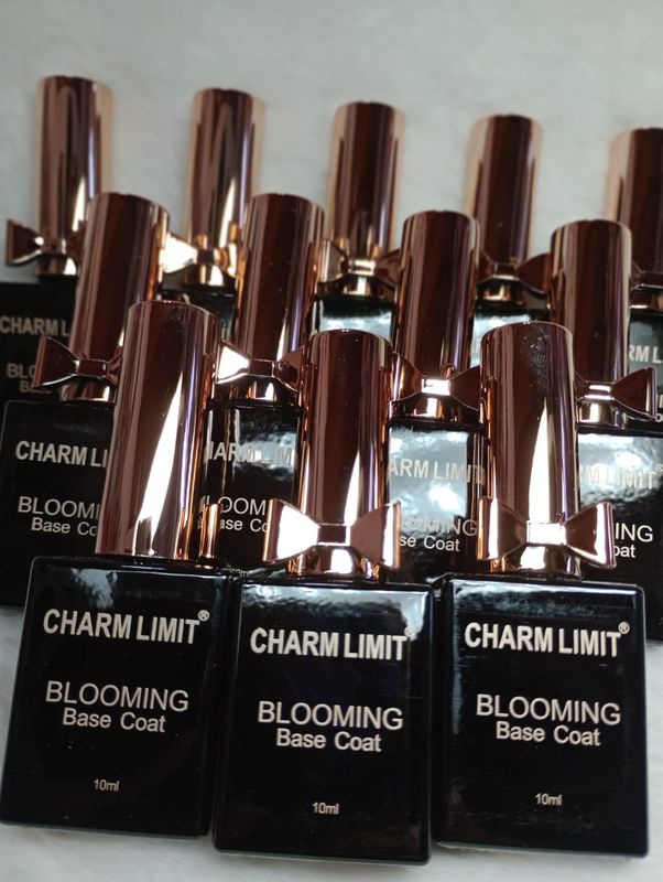 Base  Coat Blooming de Charm Limit Moño 10ml
