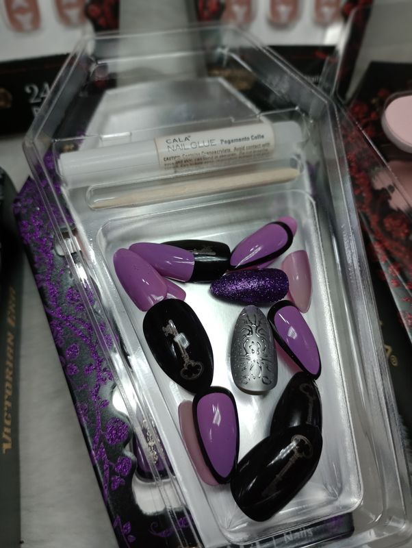 Set de Uñas Goticas de 24pcs