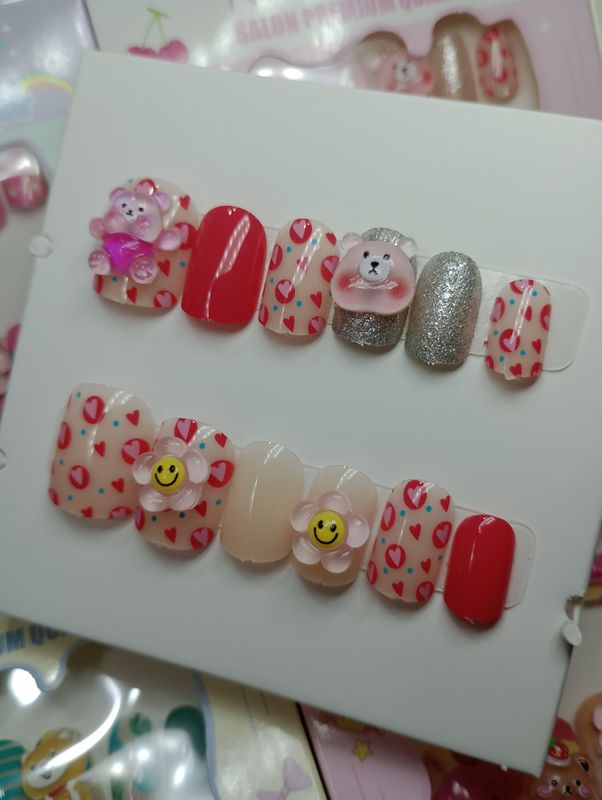 Uñitas Postizas Infantiles con Dijes y Diseños