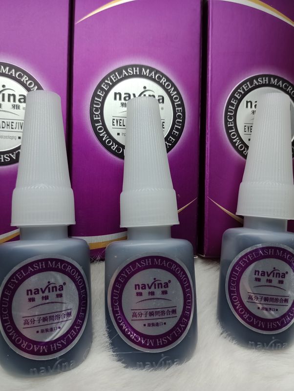 Adhesivo/Pegamento de Pestañas de Navina 10g