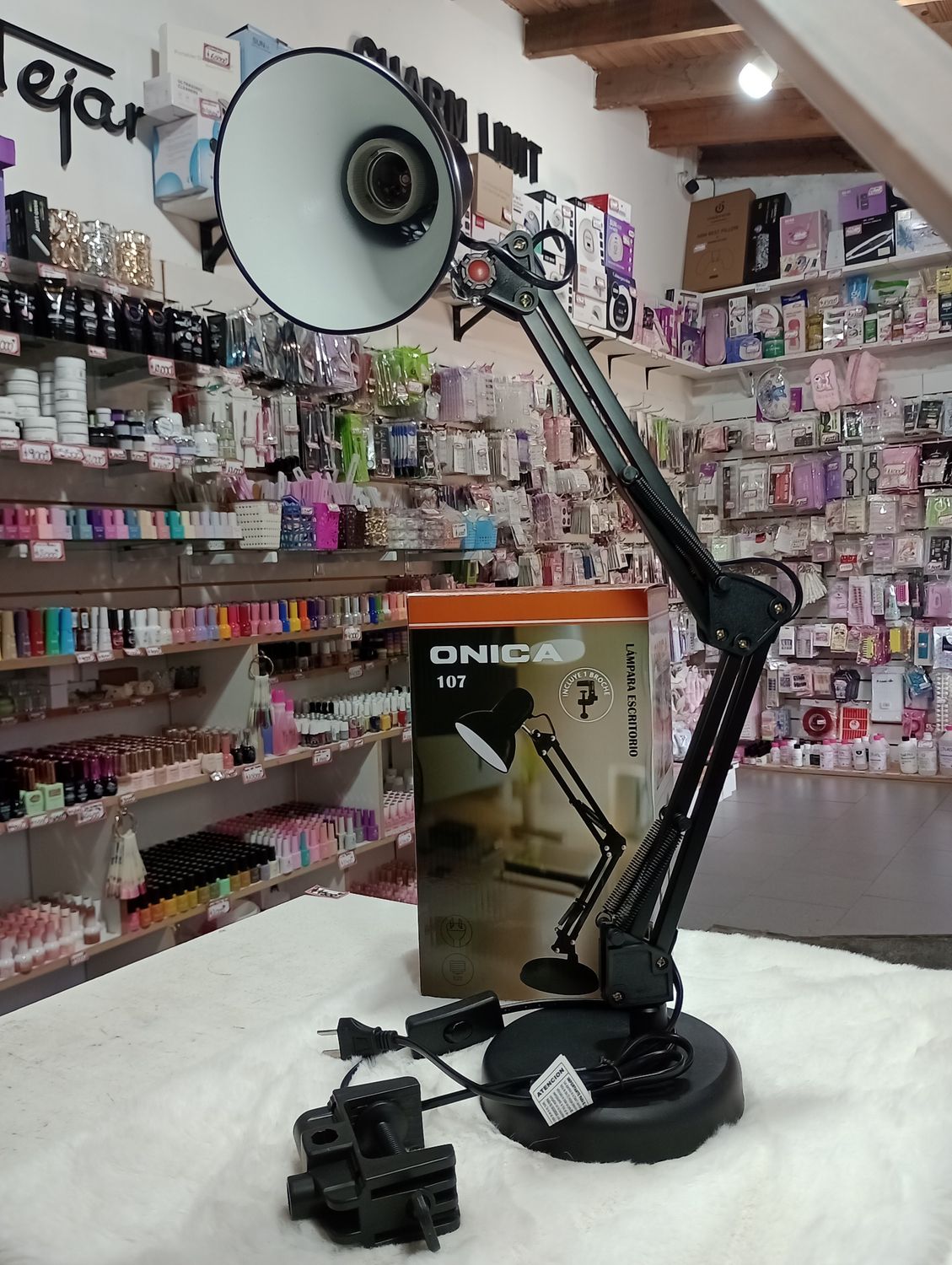 Lampara de Escritorio con Base y Broche