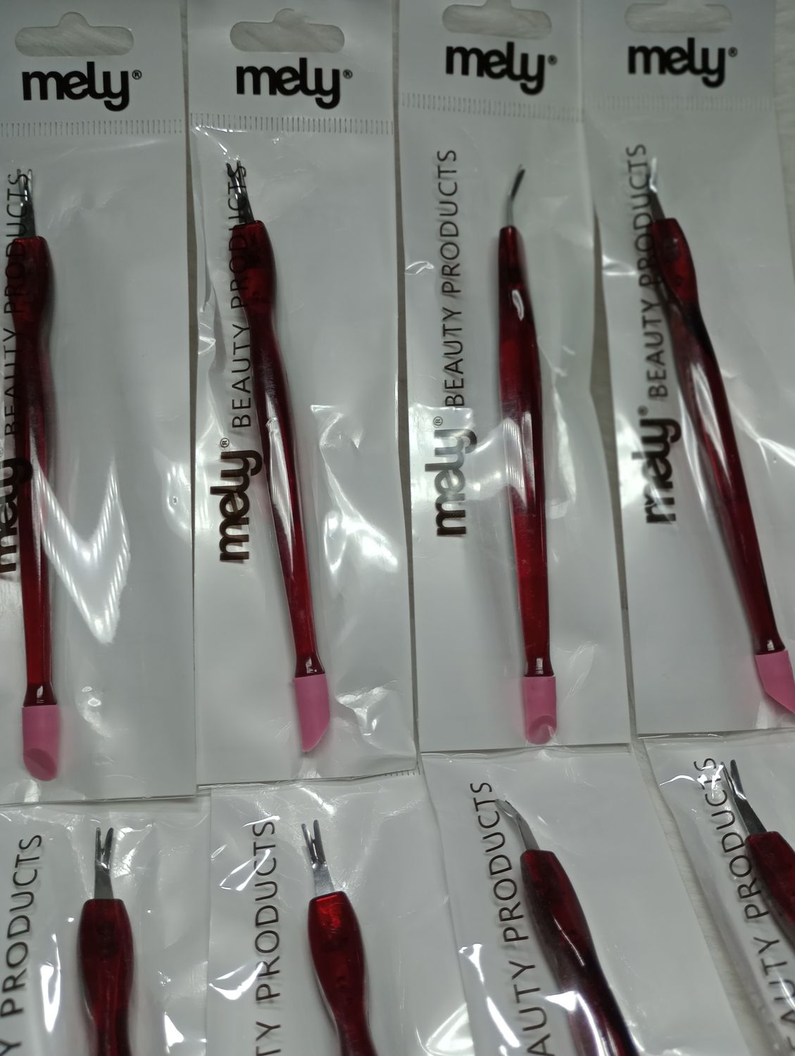 Corta Cuticulas + Repujador de Silicona