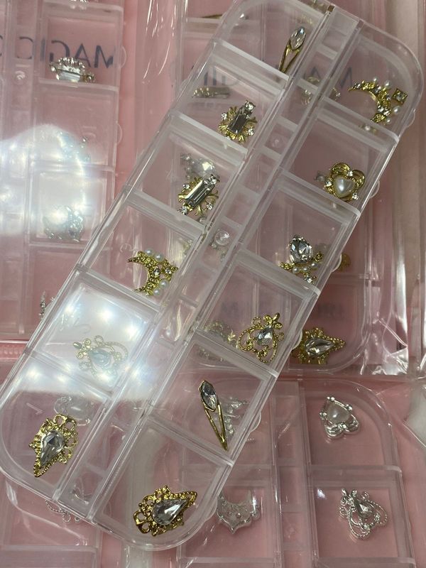 Deco Para Uñas Reina