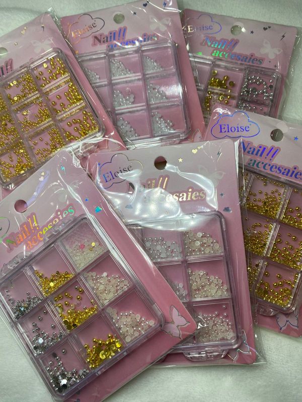Deco para Uñas Media Perlas Naez