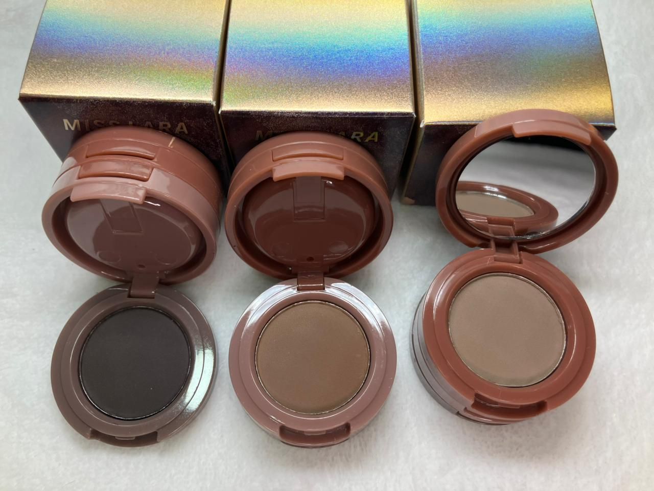 Set de Sombras/Polvos para Cejas Torre de 3 tonos de Miss Lara